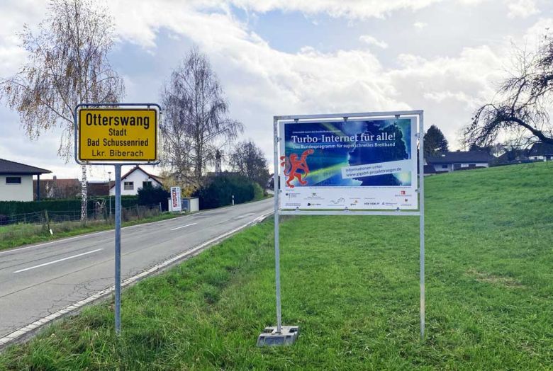 Beschilderung über Baumassnahmen am Ortseingang Otterswang